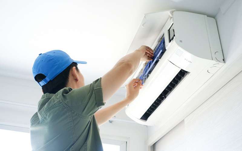 Repairing Air Conditioner